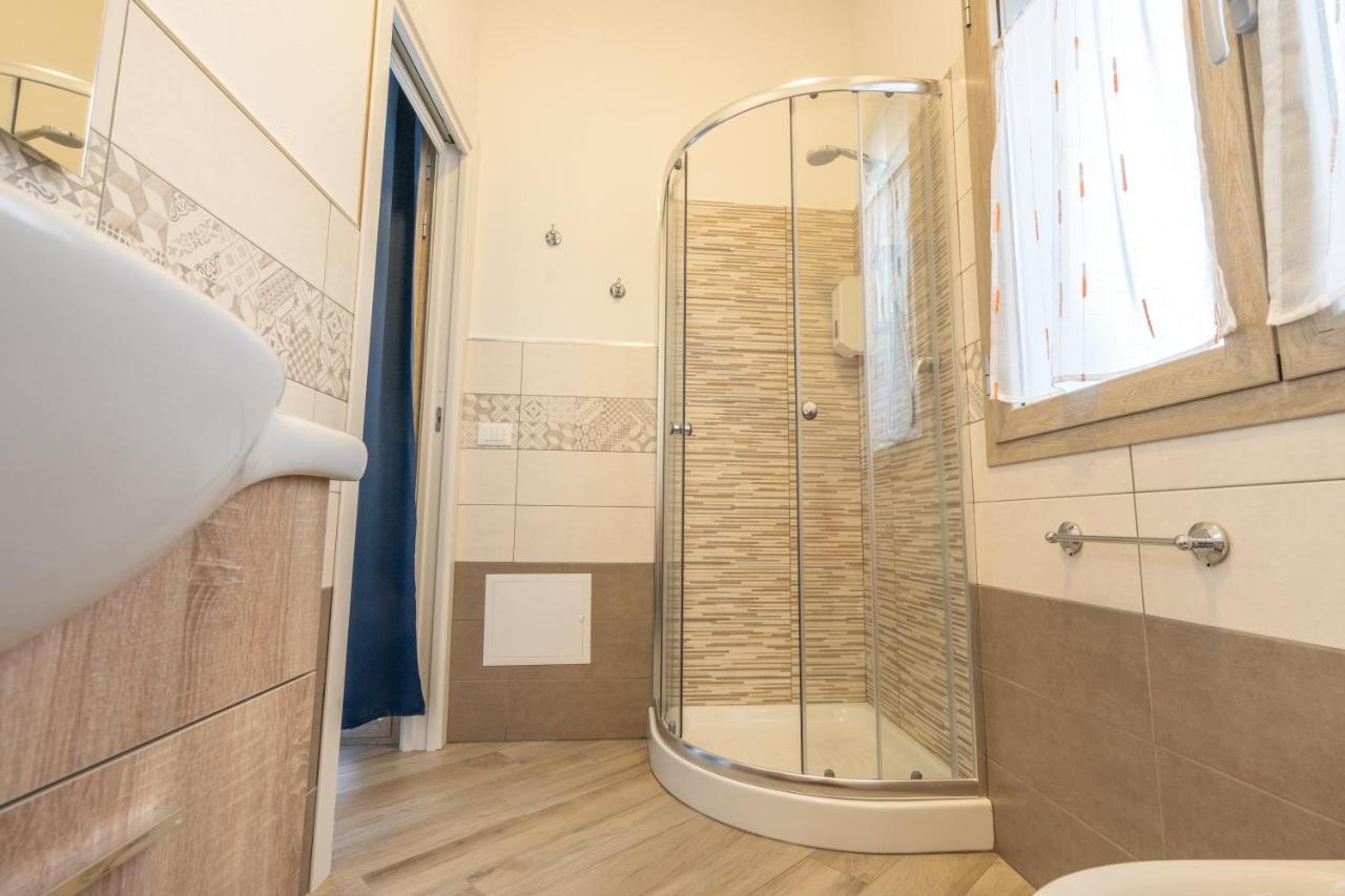 Domoblu Camere In Centro Tortolì Exteriör bild