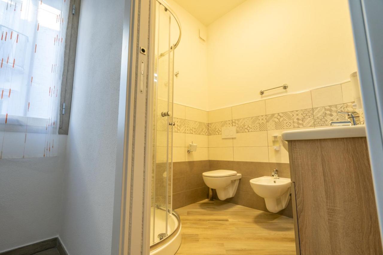 Domoblu Camere In Centro Tortolì Exteriör bild