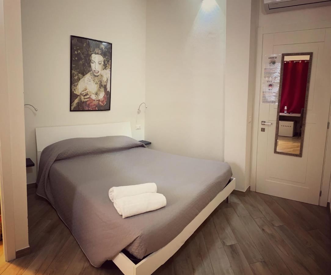 Domoblu Camere In Centro Tortolì Exteriör bild