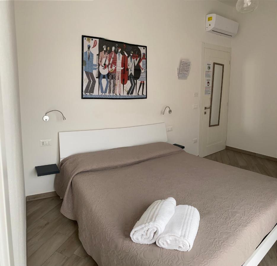Domoblu Camere In Centro Tortolì Exteriör bild